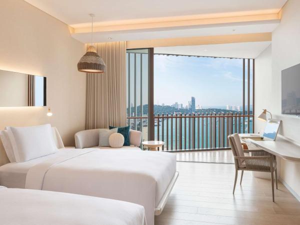 Hilton Pattaya : photo 2 de la chambre chambre lits jumeaux exécutive - vue sur océan