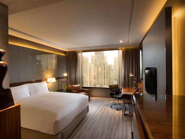 Hilton Sukhumvit Bangkok : photo 2 de la chambre chambre lit king-size excutive