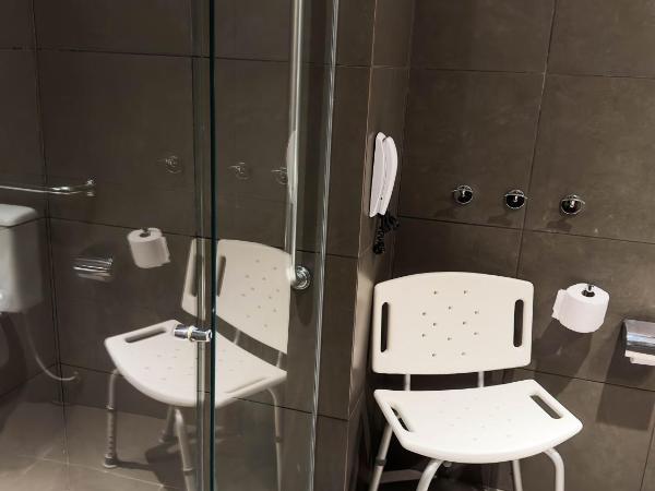 Hotel Gran Vivenzo Belo Horizonte : photo 6 de la chambre chambre lits jumeaux pour personnes à mobilité réduite