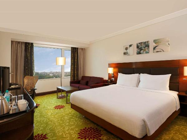 Hilton Garden Inn New Delhi/Saket : photo 3 de la chambre chambre lit king-size