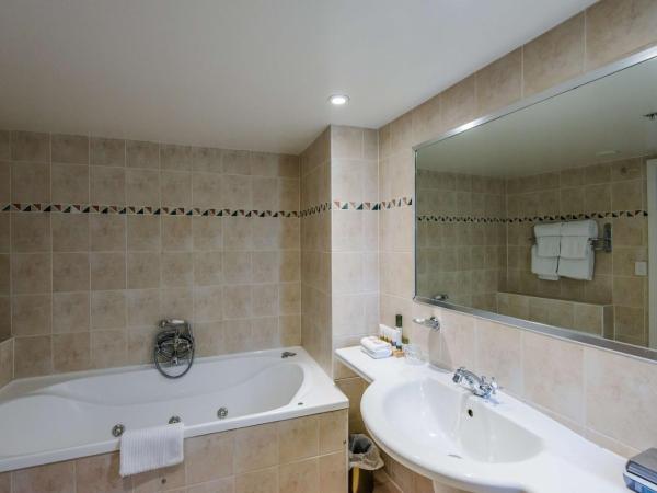 Chateau On The Park - Christchurch, A Doubletree By Hilton : photo 5 de la chambre suite 1 chambre lit king-size