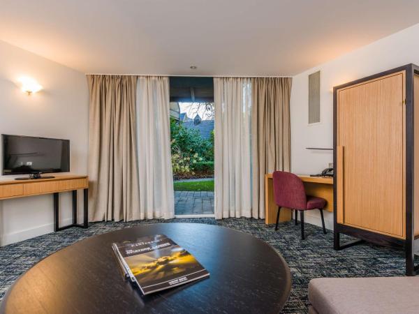 Chateau On The Park - Christchurch, A Doubletree By Hilton : photo 2 de la chambre suite 1 chambre lit king-size