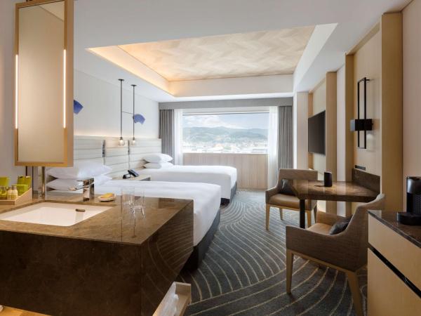 Hilton Nagasaki : photo 2 de la chambre chambre lits jumeaux/double exécutive deluxe