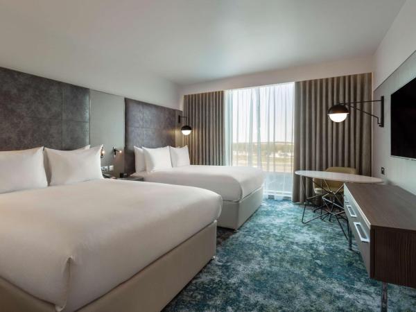 Hilton Aberdeen TECA : photo 6 de la chambre chambre avec 2 grands lits queen-size 