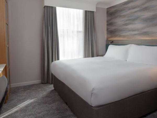 DoubleTree by Hilton Bath : photo 2 de la chambre chambre lit king-size
