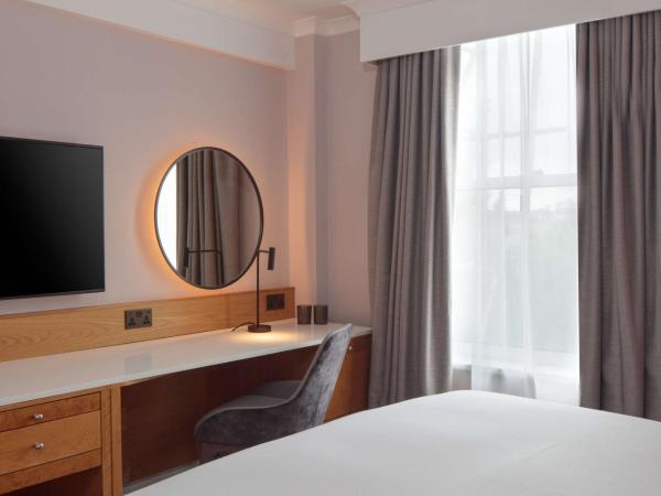 DoubleTree by Hilton Bath : photo 4 de la chambre chambre lit king-size - accessible aux personnes à mobilité réduite