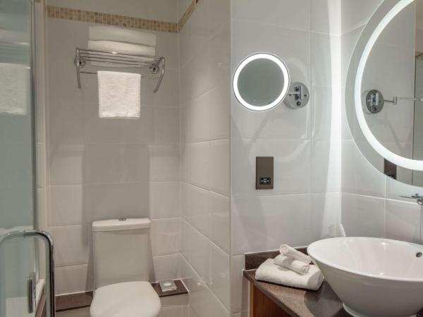 DoubleTree by Hilton Bath : photo 10 de la chambre chambre lits jumeaux supérieure avec canapé-lit