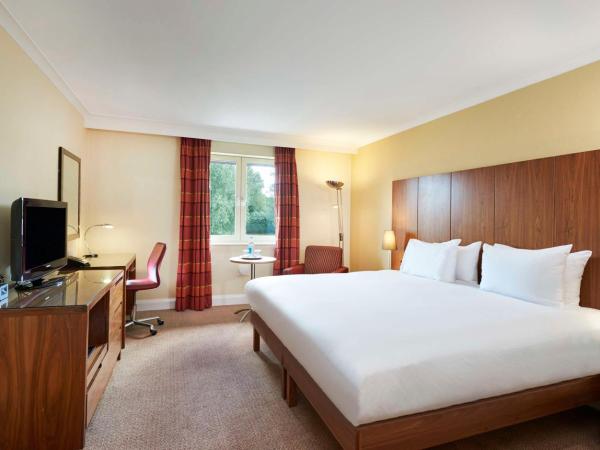 DoubleTree by Hilton Bristol North : photo 1 de la chambre chambre lit king-size deluxe