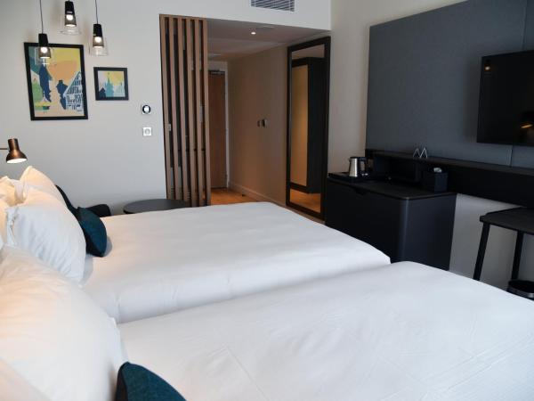 Holiday Inn Dijon Sud - Longvic, an IHG Hotel : photo 4 de la chambre chambre double standard avec 2 lits doubles