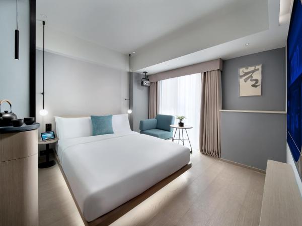 CYBO Station Luohu Shenzhen : photo 3 de la chambre double room with audio 