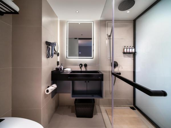 CYBO Station Luohu Shenzhen : photo 4 de la chambre double room with audio 