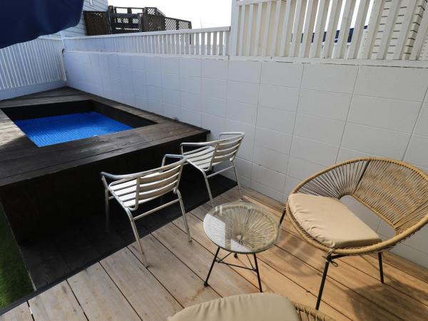 Osaka Hokko Marina HULL : photo 4 de la chambre chambre lits jumeaux standard avec vue sur jardin