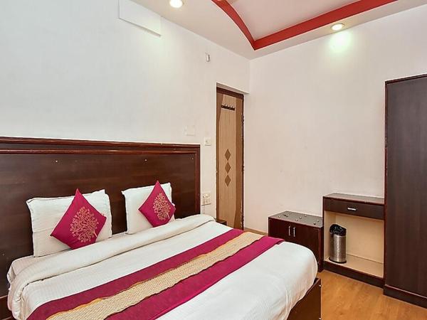 Hotel Deep Palace : photo 1 de la chambre chambre deluxe (2 adultes + 1 enfant)