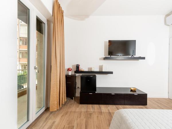 MARCANTONIO ROOM Ampia camera con bagno privato e self check in : photo 3 de la chambre chambre double avec salle de bains privative