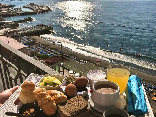 B&B Vista Mare : photo 9 de la chambre chambre double - vue sur montagne