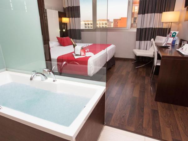 Hotel & Spa Villa Olimpica Suites : photo 4 de la chambre chambre double avec accès au spa