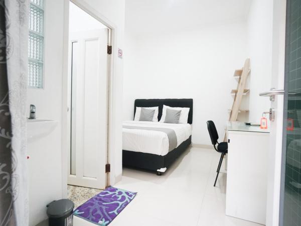 Griya Sawamah Syariah Mitra RedDoorz : photo 9 de la chambre chambre double standard