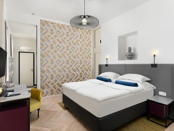 Maison Bistro & Hotel : photo 5 de la chambre chambre double deluxe dans petite maison