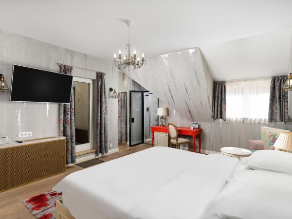 Maison Bistro & Hotel : photo 8 de la chambre grande chambre double ou lits jumeaux