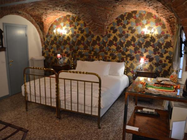 Ca' Monteggia Guest House : photo 4 de la chambre chambre lits jumeaux/double supérieure 