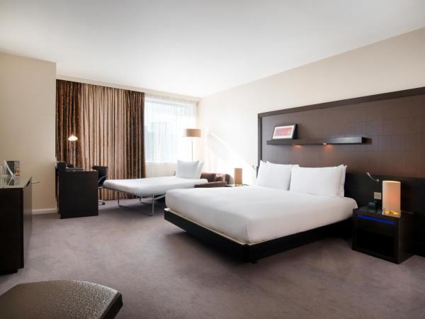 Hilton London Canary Wharf : photo 4 de la chambre chambre lit king-size deluxe avec canapé-lit