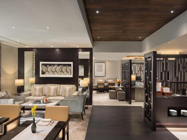 Aspen Chalets by Kempinski Hotel Mall of The Emirates : photo 7 de la chambre executive grand deluxe room - access to snow park in ski dubai for 2, complimentary lounge access including afternoon tea, evening cocktail hours, soft refreshments & canapes