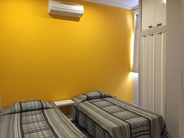 Guest House Sao Filipe : photo 5 de la chambre chambre lits jumeaux