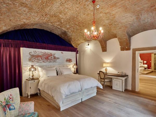 Maison Bistro & Hotel : photo 1 de la chambre grande chambre double ou lits jumeaux