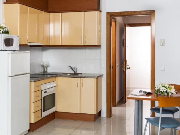 Aparthotel Costa Encantada : photo 2 de la chambre studio avec balcon (2 adultes)