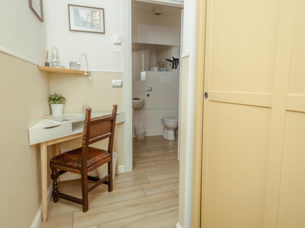 Il Tiro Rooms : photo 4 de la chambre chambre double avec salle de bains privative