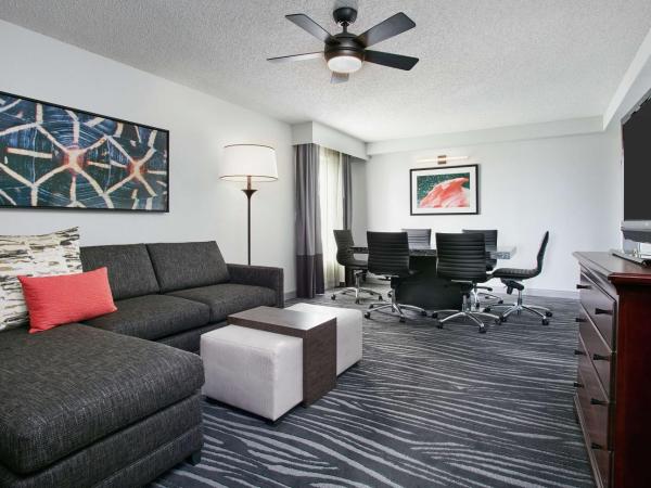 Embassy Suites Orlando - Airport : photo 2 de la chambre suite exécutive avec canapé-lit - non-fumeurs