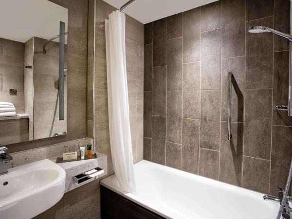 Hilton Edinburgh Carlton : photo 1 de la chambre chambre lit queen-size