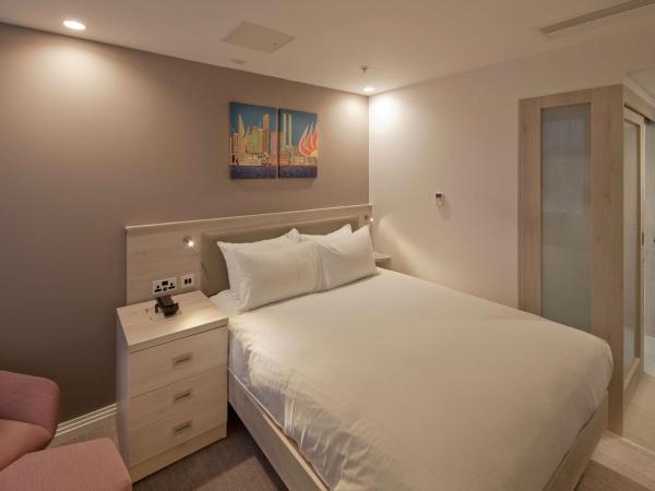 Hampton By Hilton Leeds City Centre : photo 6 de la chambre chambre lit queen-size