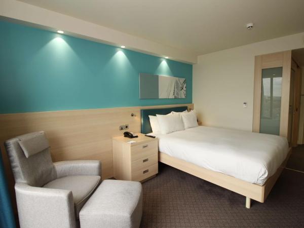 Hampton By Hilton London Docklands : photo 2 de la chambre chambre lit queen-size 