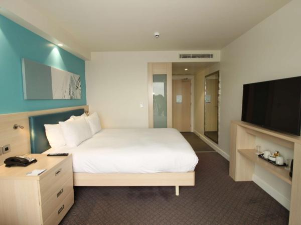 Hampton By Hilton London Docklands : photo 5 de la chambre chambre lit queen-size 