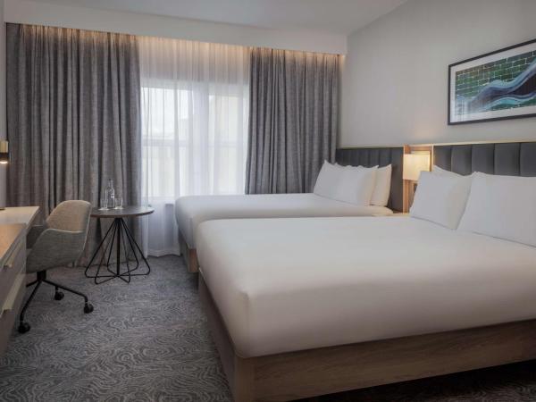 DoubleTree by Hilton London Angel Kings Cross : photo 4 de la chambre chambre deluxe avec 2 lits queen-size