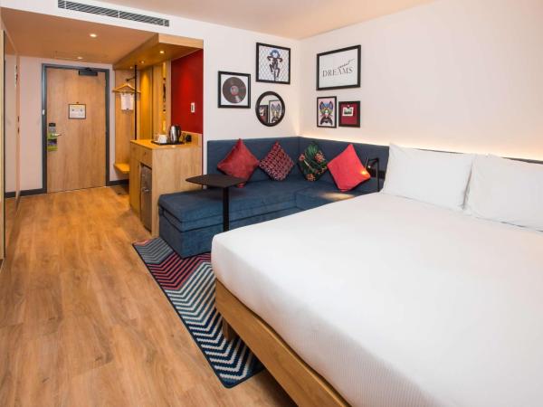 Hampton by Hilton London Park Royal : photo 7 de la chambre chambre lit queen-size avec canapé-lit