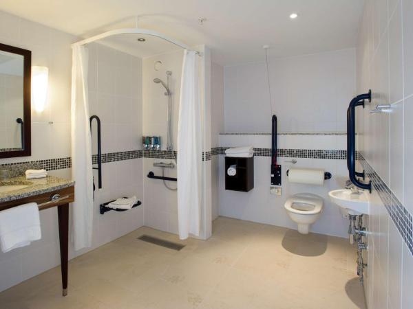 Hampton By Hilton Liverpool City Centre : photo 4 de la chambre chambre lit queen-size - pour personnes à mobilité réduite