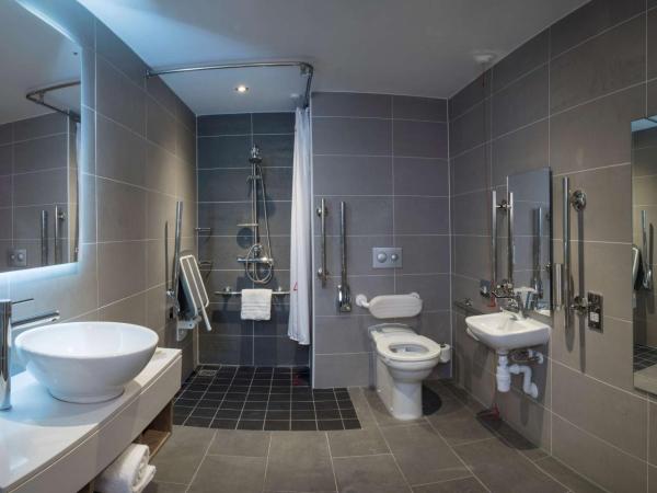 Hilton Garden Inn Manchester Emirates Old Trafford : photo 10 de la chambre chambre lit king-size - accessible aux personnes à mobilité réduite