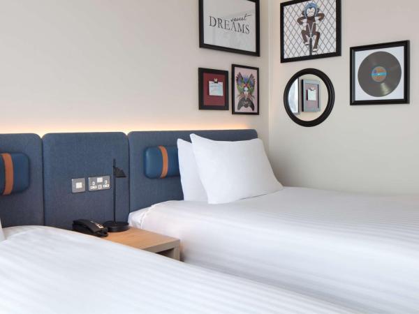 Hampton by Hilton York Piccadilly : photo 3 de la chambre chambre lits jumeaux