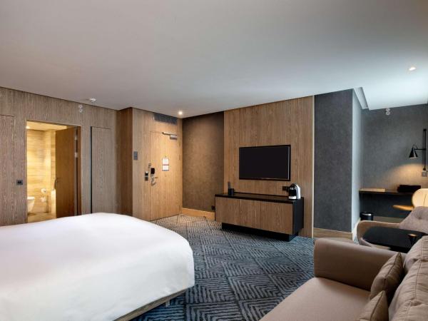 Hilton London Bankside : photo 2 de la chambre chambre lit king-size exctive - accs au salon