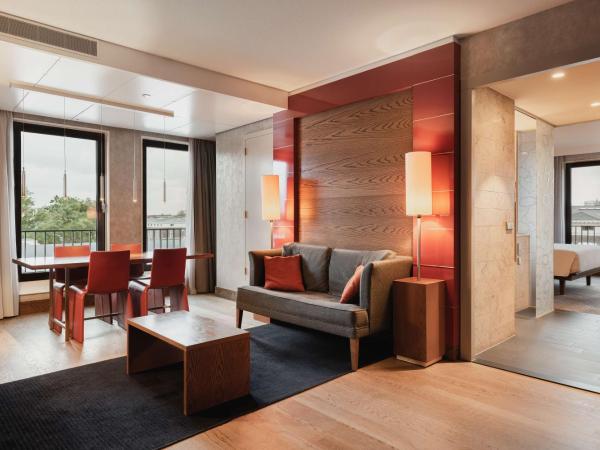 Hilton The Hague : photo 1 de la chambre suite 1 chambre lit king-size - accès au salon