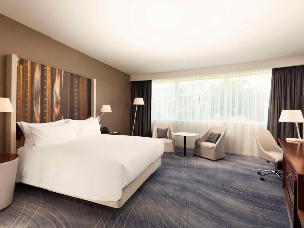 DoubleTree by Hilton Wroclaw : photo 1 de la chambre chambre lit king-size deluxe