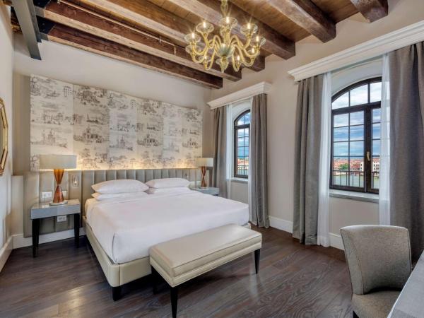 Hilton Molino Stucky Venice : photo 1 de la chambre suite lit king-size tour 