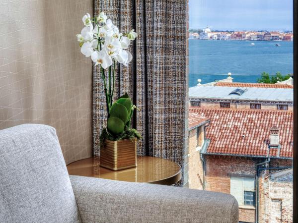 Hilton Molino Stucky Venice : photo 3 de la chambre suite junior