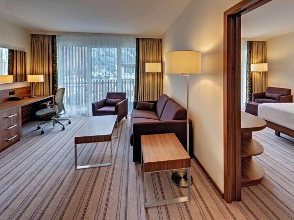 Hilton Garden Inn Davos : photo 2 de la chambre suite junior