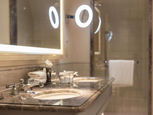 Waldorf Astoria Amsterdam : photo 6 de la chambre chambre lit king-size deluxe