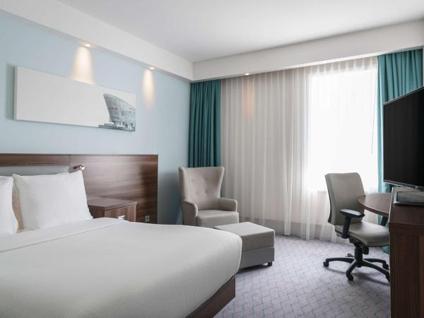 Hampton by Hilton Amsterdam Centre East : photo 2 de la chambre chambre lit queen-size 