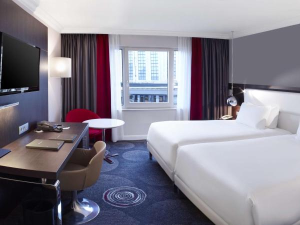 Hilton Brussels Grand Place : photo 2 de la chambre chambre lits jumeaux