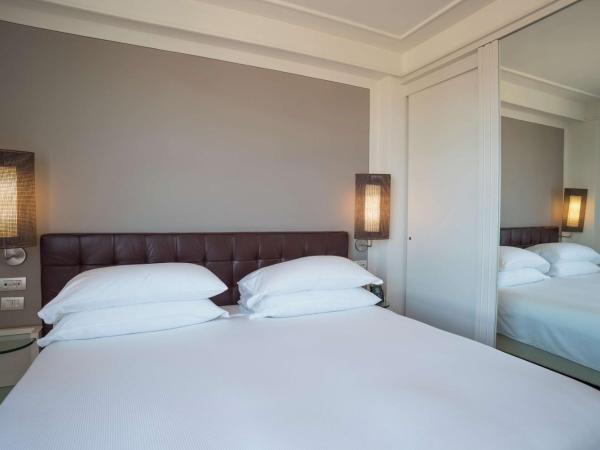 Hilton Florence Metropole : photo 1 de la chambre chambre lit king-size